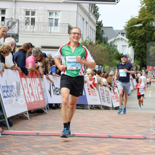 31.08.2025 - 21. Blankeneser Heldenlauf Strokosch-Dieckow http://msf.ph/oto/8697113 31.08.2025 12:19:12 Ziel 4303, 4315, 4277 meine-sportfotos.de