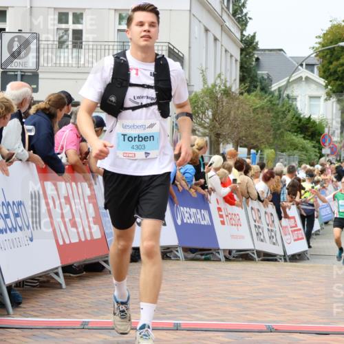31.08.2025 - 21. Blankeneser Heldenlauf Strokosch-Dieckow http://msf.ph/oto/8697130 31.08.2025 12:19:06 Ziel 5553, 4303 meine-sportfotos.de