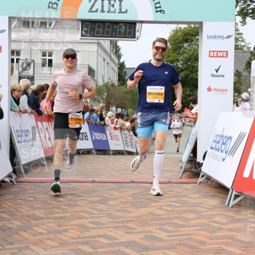 31.08.2025 - 21. Blankeneser Heldenlauf Strokosch-Dieckow http://msf.ph/oto/8697167 31.08.2025 12:18:55 Ziel 5507, 5506 meine-sportfotos.de