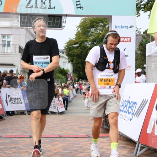 31.08.2025 - 21. Blankeneser Heldenlauf Strokosch-Dieckow http://msf.ph/oto/8697212 31.08.2025 12:18:47 Ziel 5218, 5041, 5195, 5411, 4065, 4221 meine-sportfotos.de