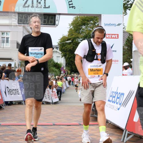31.08.2025 - 21. Blankeneser Heldenlauf Strokosch-Dieckow http://msf.ph/oto/8697214 31.08.2025 12:18:47 Ziel 5218, 5041, 5195, 5411, 4065, 4221 meine-sportfotos.de