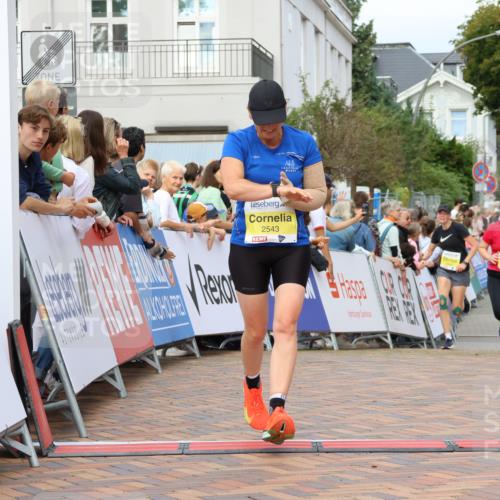 31.08.2025 - 21. Blankeneser Heldenlauf Strokosch-Dieckow http://msf.ph/oto/8697217 31.08.2025 10:30:11 Ziel 2210, 2445, 2444, 2169, 2226, 2543 meine-sportfotos.de