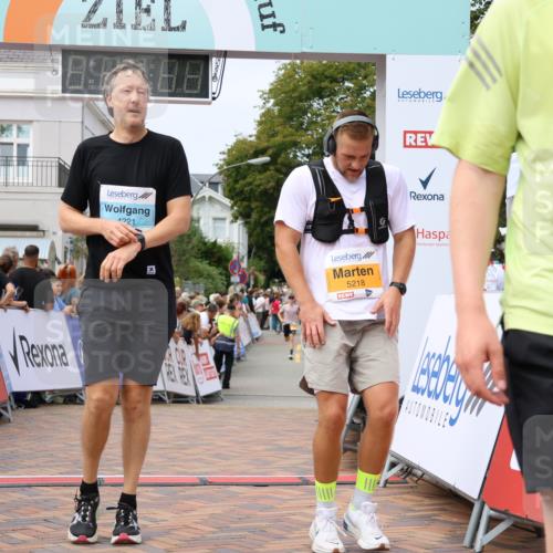 31.08.2025 - 21. Blankeneser Heldenlauf Strokosch-Dieckow http://msf.ph/oto/8697219 31.08.2025 12:18:47 Ziel 5218, 5041, 5195, 5411, 4065, 4221 meine-sportfotos.de