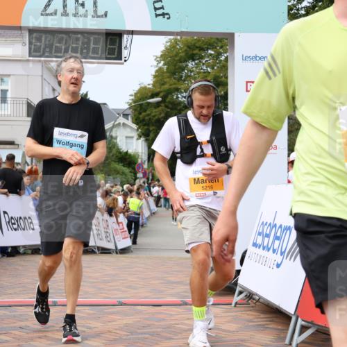 31.08.2025 - 21. Blankeneser Heldenlauf Strokosch-Dieckow http://msf.ph/oto/8697223 31.08.2025 12:18:46 Ziel 5218, 5041, 5195, 5411, 4065, 4221 meine-sportfotos.de