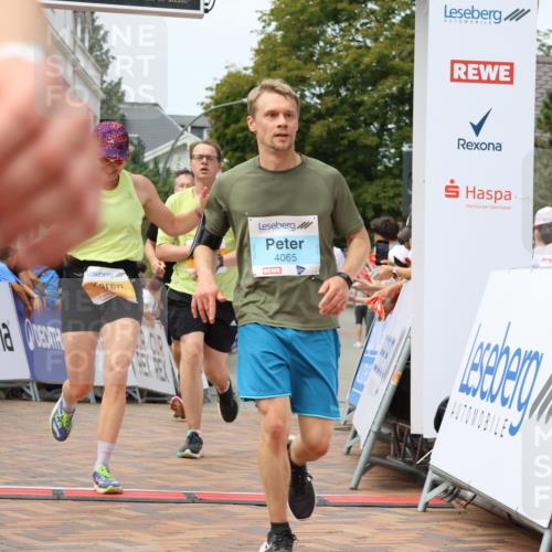 31.08.2025 - 21. Blankeneser Heldenlauf Strokosch-Dieckow http://msf.ph/oto/8697229 31.08.2025 12:18:43 Ziel 5218, 5041, 5195, 5411, 4065, 4221 meine-sportfotos.de