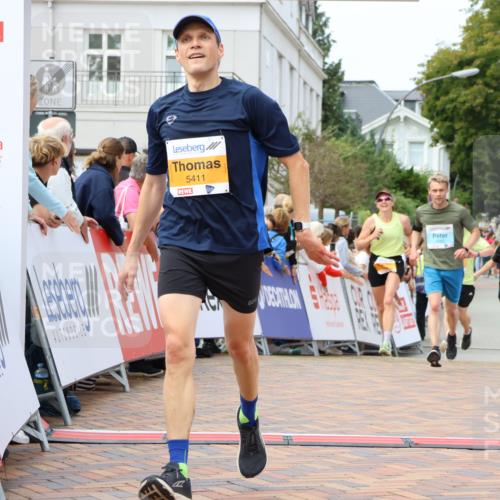31.08.2025 - 21. Blankeneser Heldenlauf Strokosch-Dieckow http://msf.ph/oto/8697249 31.08.2025 12:18:40 Ziel 5041, 5195, 5411, 4065 meine-sportfotos.de