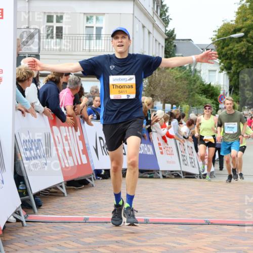 31.08.2025 - 21. Blankeneser Heldenlauf Strokosch-Dieckow http://msf.ph/oto/8697263 31.08.2025 12:18:40 Ziel 5041, 5195, 5411, 4065 meine-sportfotos.de