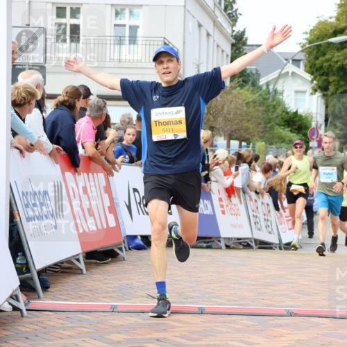 31.08.2025 - 21. Blankeneser Heldenlauf Strokosch-Dieckow http://msf.ph/oto/8697270 31.08.2025 12:18:39 Ziel 5041, 5195, 5411, 4065 meine-sportfotos.de