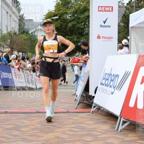 31.08.2025 - 21. Blankeneser Heldenlauf Strokosch-Dieckow http://msf.ph/oto/8697279 31.08.2025 12:18:27 Ziel 5670, 5554 meine-sportfotos.de