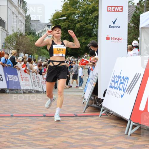 31.08.2025 - 21. Blankeneser Heldenlauf Strokosch-Dieckow http://msf.ph/oto/8697290 31.08.2025 12:18:27 Ziel 5670, 5554 meine-sportfotos.de