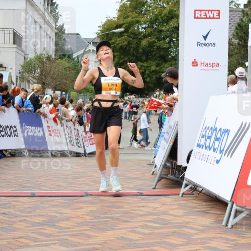 31.08.2025 - 21. Blankeneser Heldenlauf Strokosch-Dieckow http://msf.ph/oto/8697296 31.08.2025 12:18:26 Ziel 5670, 5554 meine-sportfotos.de