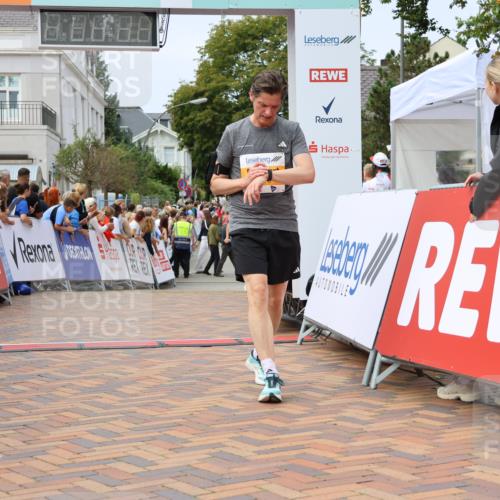 31.08.2025 - 21. Blankeneser Heldenlauf Strokosch-Dieckow http://msf.ph/oto/8697307 31.08.2025 12:18:23 Ziel 5670, 5554, 5827, 5402 meine-sportfotos.de
