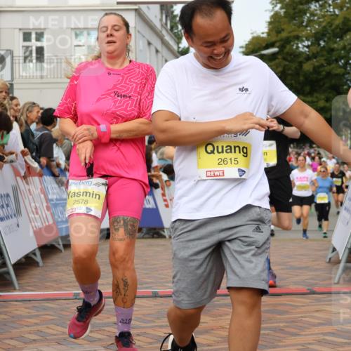 31.08.2025 - 21. Blankeneser Heldenlauf Strokosch-Dieckow http://msf.ph/oto/8697310 31.08.2025 10:29:38 Ziel 2491, 2683, 2578, 2614, 2615, 2426, 2684, 2538, 2558, 2277 meine-sportfotos.de