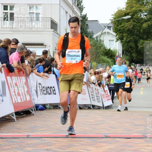 31.08.2025 - 21. Blankeneser Heldenlauf Strokosch-Dieckow http://msf.ph/oto/8697338 31.08.2025 12:18:14 Ziel 5827, 5402, 4137 meine-sportfotos.de