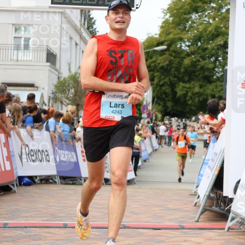 31.08.2025 - 21. Blankeneser Heldenlauf Strokosch-Dieckow http://msf.ph/oto/8697364 31.08.2025 12:18:07 Ziel 5796, 4177, 4113, 4243 meine-sportfotos.de