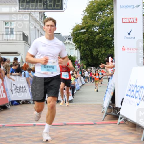 31.08.2025 - 21. Blankeneser Heldenlauf Strokosch-Dieckow http://msf.ph/oto/8697380 31.08.2025 12:18:04 Ziel 5796, 5082, 4177, 4113, 4243 meine-sportfotos.de