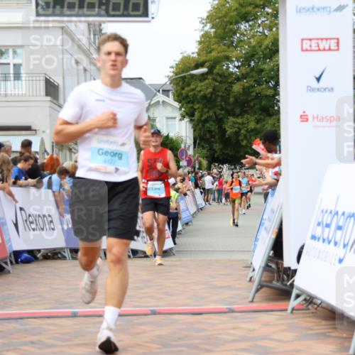 31.08.2025 - 21. Blankeneser Heldenlauf Strokosch-Dieckow http://msf.ph/oto/8697382 31.08.2025 12:18:04 Ziel 5796, 5082, 4177, 4113, 4243 meine-sportfotos.de