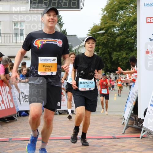 31.08.2025 - 21. Blankeneser Heldenlauf Strokosch-Dieckow http://msf.ph/oto/8697388 31.08.2025 12:18:02 Ziel 5796, 5082, 4177, 4113, 4243 meine-sportfotos.de