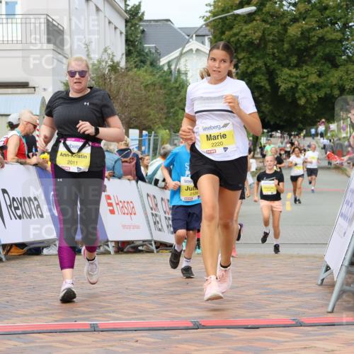 31.08.2025 - 21. Blankeneser Heldenlauf Strokosch-Dieckow http://msf.ph/oto/8697672 31.08.2025 10:33:25 Ziel 2011, 2044, 2126, 2640, 2639, 2220, 2221 meine-sportfotos.de