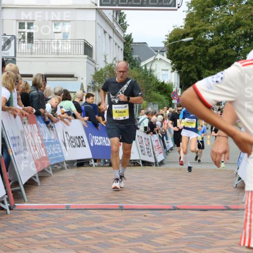 31.08.2025 - 21. Blankeneser Heldenlauf Strokosch-Dieckow http://msf.ph/oto/8697772 31.08.2025 10:27:47 Ziel 2577, 2425, 2402, 2080 meine-sportfotos.de
