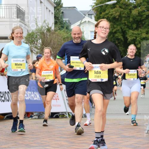 31.08.2025 - 21. Blankeneser Heldenlauf Strokosch-Dieckow http://msf.ph/oto/8697790 31.08.2025 10:32:35 Ziel 2490, 2256, 2257, 2644, 2581, 2582, 2580, 2201 meine-sportfotos.de