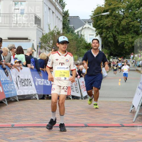 31.08.2025 - 21. Blankeneser Heldenlauf Strokosch-Dieckow http://msf.ph/oto/8697793 31.08.2025 10:27:31 Ziel 2715, 2463, 2725, 2533, 2709 meine-sportfotos.de