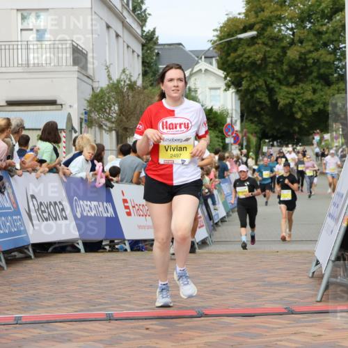 31.08.2025 - 21. Blankeneser Heldenlauf Strokosch-Dieckow http://msf.ph/oto/8698007 31.08.2025 10:26:31 Ziel 2706, 2254, 2497, 2688 meine-sportfotos.de