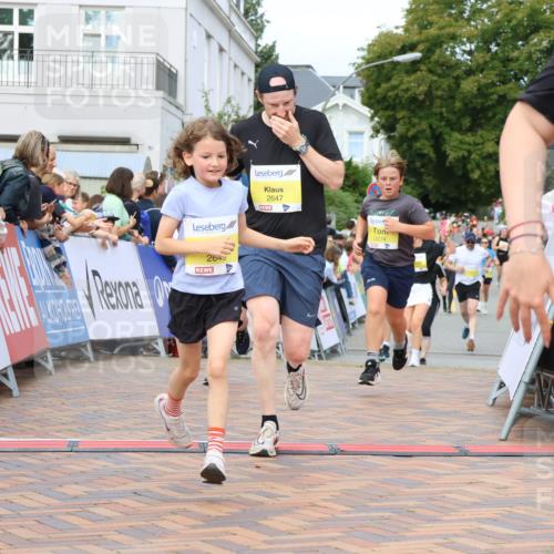 31.08.2025 - 21. Blankeneser Heldenlauf Strokosch-Dieckow http://msf.ph/oto/8698021 31.08.2025 10:31:22 Ziel 2551, 2776, 2307, 2097, 2649, 2647, 2399, 2103, 2274 meine-sportfotos.de
