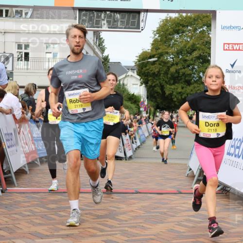 31.08.2025 - 21. Blankeneser Heldenlauf Strokosch-Dieckow http://msf.ph/oto/8698093 31.08.2025 10:26:05 Ziel 2736, 2777, 2342, 2671, 2193, 2447, 2119, 2118 meine-sportfotos.de