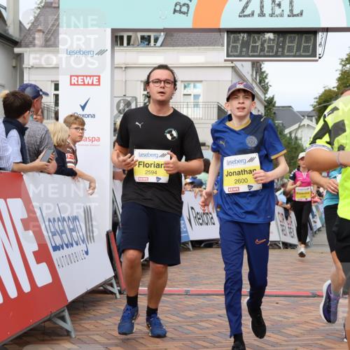 31.08.2025 - 21. Blankeneser Heldenlauf Strokosch-Dieckow http://msf.ph/oto/8698134 31.08.2025 10:30:56 Ziel 2594, 2376, 2209, 2136, 2168, 2600, 2206, 2309, 2310 meine-sportfotos.de