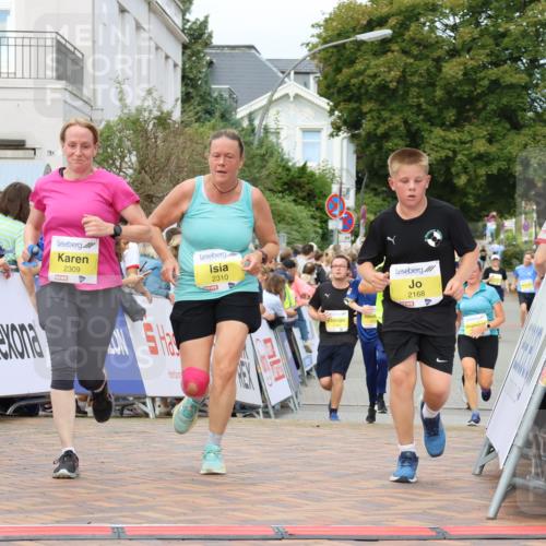 31.08.2025 - 21. Blankeneser Heldenlauf Strokosch-Dieckow http://msf.ph/oto/8698170 31.08.2025 10:30:51 Ziel 2179, 2594, 2376, 2279, 2168, 2600, 2206, 2309, 2310 meine-sportfotos.de