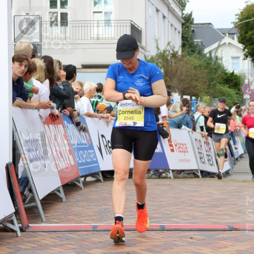 31.08.2025 - 21. Blankeneser Heldenlauf Strokosch-Dieckow http://msf.ph/oto/8698276 31.08.2025 10:30:11 Ziel 2210, 2445, 2444, 2169, 2226, 2543 meine-sportfotos.de