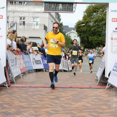 31.08.2025 - 21. Blankeneser Heldenlauf Strokosch-Dieckow http://msf.ph/oto/8698486 31.08.2025 10:28:37 Ziel 2173, 2727, 2351, 2687 meine-sportfotos.de