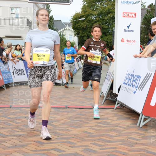 31.08.2025 - 21. Blankeneser Heldenlauf Strokosch-Dieckow http://msf.ph/oto/8698511 31.08.2025 10:28:20 Ziel 2140, 2133, 2625, 2431, 2088, 2052, 2531 meine-sportfotos.de