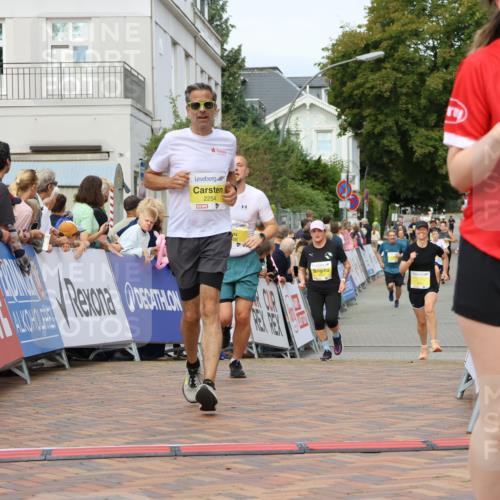 31.08.2025 - 21. Blankeneser Heldenlauf Strokosch-Dieckow http://msf.ph/oto/8698707 31.08.2025 10:26:32 Ziel 2706, 2254, 2497, 2688, 2007 meine-sportfotos.de