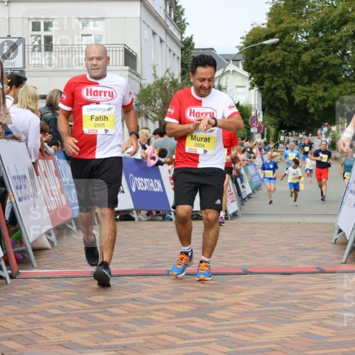 31.08.2025 - 21. Blankeneser Heldenlauf Strokosch-Dieckow http://msf.ph/oto/8698805 31.08.2025 10:25:27 Ziel 2541, 2636, 2363, 2367, 2505, 2504 meine-sportfotos.de