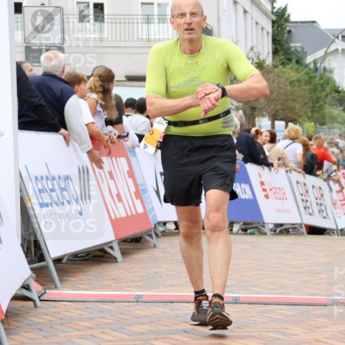 31.08.2025 - 21. Blankeneser Heldenlauf Strokosch-Dieckow http://msf.ph/oto/8698885 31.08.2025 12:48:22 Ziel 5335, 5489 meine-sportfotos.de