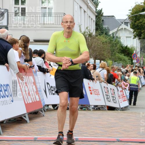31.08.2025 - 21. Blankeneser Heldenlauf Strokosch-Dieckow http://msf.ph/oto/8698892 31.08.2025 12:48:21 Ziel 5335, 5489 meine-sportfotos.de