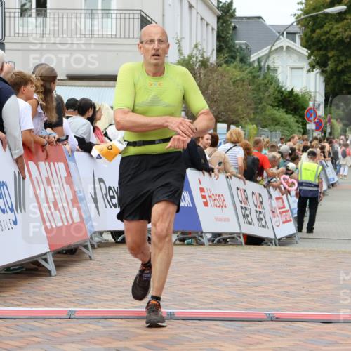 31.08.2025 - 21. Blankeneser Heldenlauf Strokosch-Dieckow http://msf.ph/oto/8698895 31.08.2025 12:48:21 Ziel 5335, 5489 meine-sportfotos.de