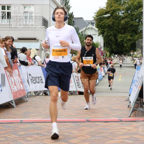 31.08.2025 - 21. Blankeneser Heldenlauf Strokosch-Dieckow http://msf.ph/oto/8698922 31.08.2025 12:47:52 Ziel 5816, 5537 meine-sportfotos.de