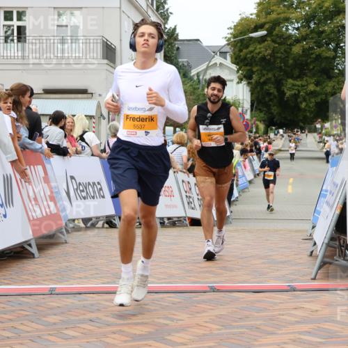 31.08.2025 - 21. Blankeneser Heldenlauf Strokosch-Dieckow http://msf.ph/oto/8698924 31.08.2025 12:47:52 Ziel 5816, 5537 meine-sportfotos.de