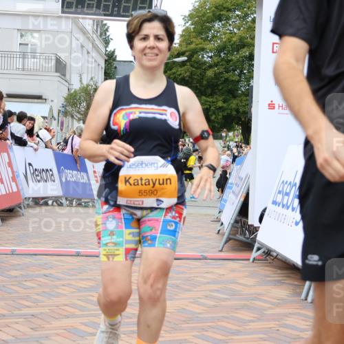 31.08.2025 - 21. Blankeneser Heldenlauf Strokosch-Dieckow http://msf.ph/oto/8698938 31.08.2025 12:47:36 Ziel 5707, 5590, 5364 meine-sportfotos.de