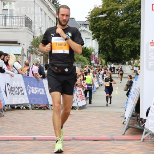 31.08.2025 - 21. Blankeneser Heldenlauf Strokosch-Dieckow http://msf.ph/oto/8698946 31.08.2025 12:47:32 Ziel 5707, 5295, 5780, 5590 meine-sportfotos.de