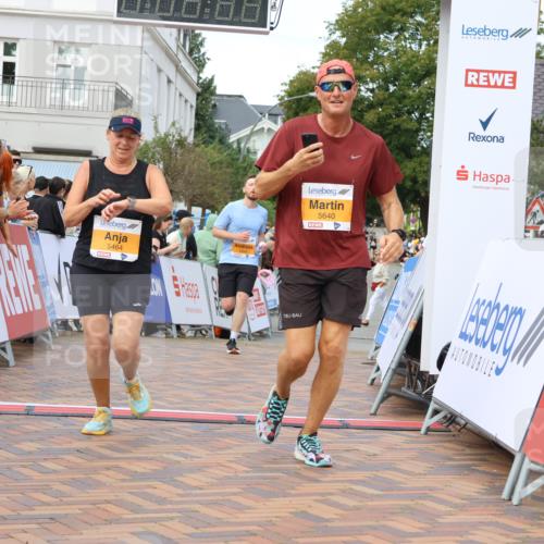 31.08.2025 - 21. Blankeneser Heldenlauf Strokosch-Dieckow http://msf.ph/oto/8698964 31.08.2025 12:59:17 Ziel 5640, 5464, 5646, 5418 meine-sportfotos.de