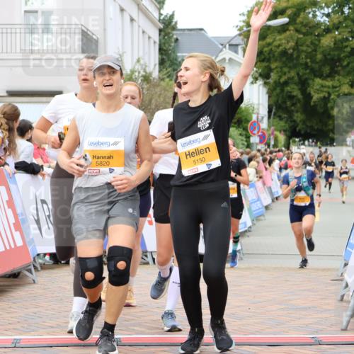 31.08.2025 - 21. Blankeneser Heldenlauf Strokosch-Dieckow http://msf.ph/oto/8698968 31.08.2025 12:47:21 Ziel 5529, 5532, 5295, 5316, 5687, 5780, 5130, 5820 meine-sportfotos.de