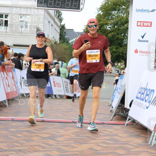 31.08.2025 - 21. Blankeneser Heldenlauf Strokosch-Dieckow http://msf.ph/oto/8698971 31.08.2025 12:59:16 Ziel 5640, 5464, 5646, 5418 meine-sportfotos.de