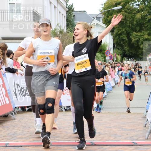 31.08.2025 - 21. Blankeneser Heldenlauf Strokosch-Dieckow http://msf.ph/oto/8698972 31.08.2025 12:47:21 Ziel 5529, 5532, 5295, 5316, 5687, 5780, 5130, 5820 meine-sportfotos.de
