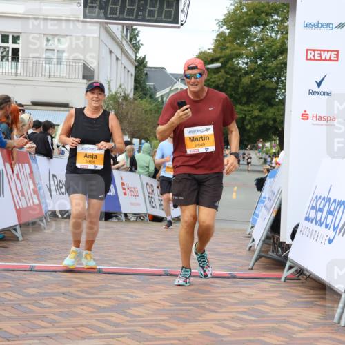 31.08.2025 - 21. Blankeneser Heldenlauf Strokosch-Dieckow http://msf.ph/oto/8698975 31.08.2025 12:59:16 Ziel 5640, 5464, 5646, 5418 meine-sportfotos.de