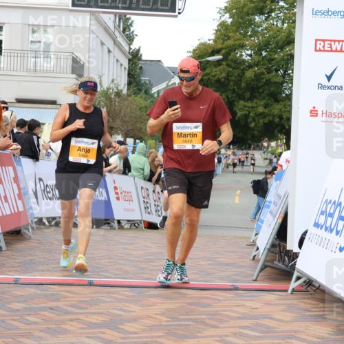 31.08.2025 - 21. Blankeneser Heldenlauf Strokosch-Dieckow http://msf.ph/oto/8698985 31.08.2025 12:59:16 Ziel 5640, 5464, 5646, 5418 meine-sportfotos.de