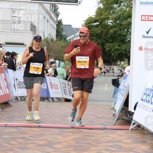 31.08.2025 - 21. Blankeneser Heldenlauf Strokosch-Dieckow http://msf.ph/oto/8698987 31.08.2025 12:59:16 Ziel 5640, 5464, 5646, 5418 meine-sportfotos.de